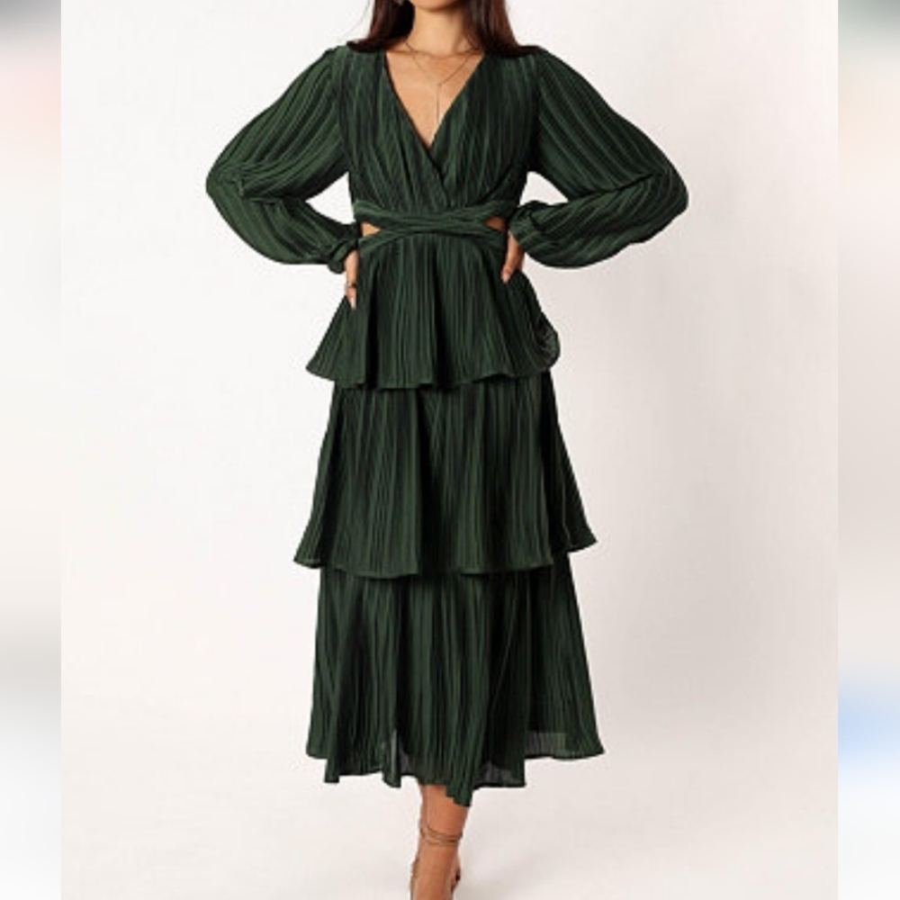 New With Tags Premier Deep Green Long Sleeve Ruffle Dress Size 14
